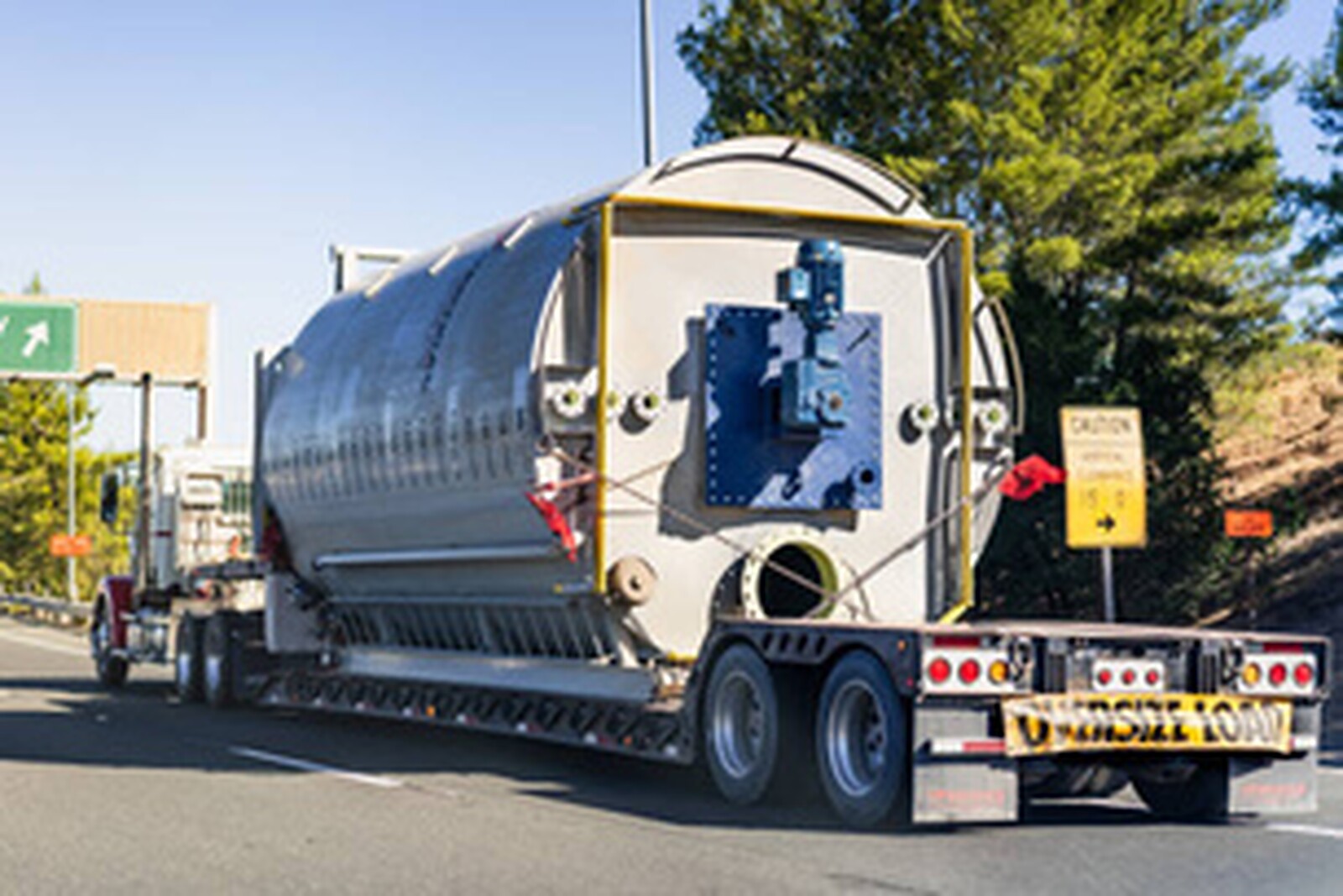 Specialised heavy cargo vehicle